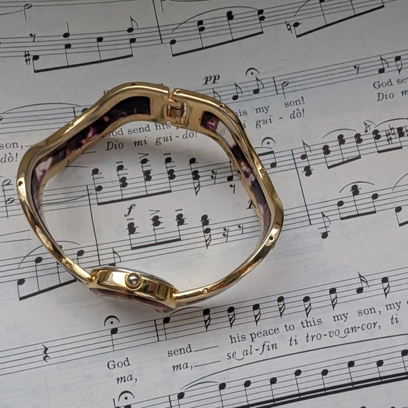 Geneva Gold Bangle Watch - Picture 12 of 14